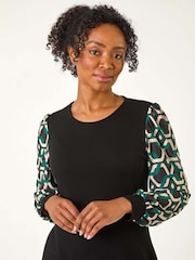 Roman Green Petite Geometric Sleeve Shift Dress - Image 4 of 5