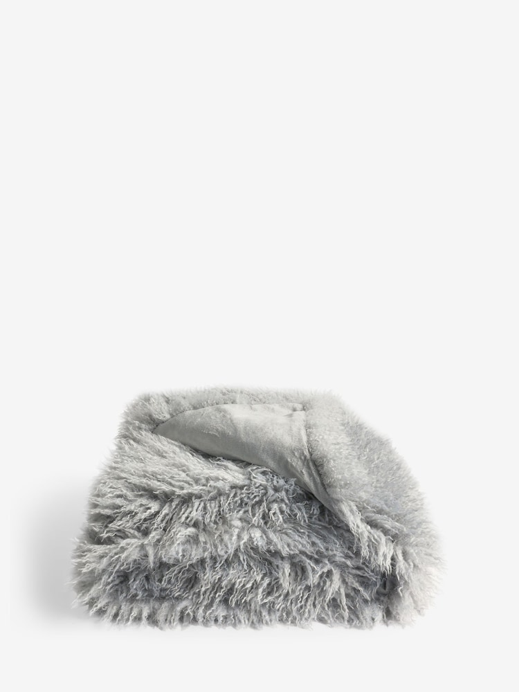 Light Blue Monoglian Faux Fur Throw - Image 5 of 5 Light Blue Monoglian Faux Fur Throw - Image 5 of 5