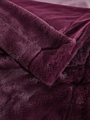 Plum Purple Plush Fleece Throw - Image 3 of 4