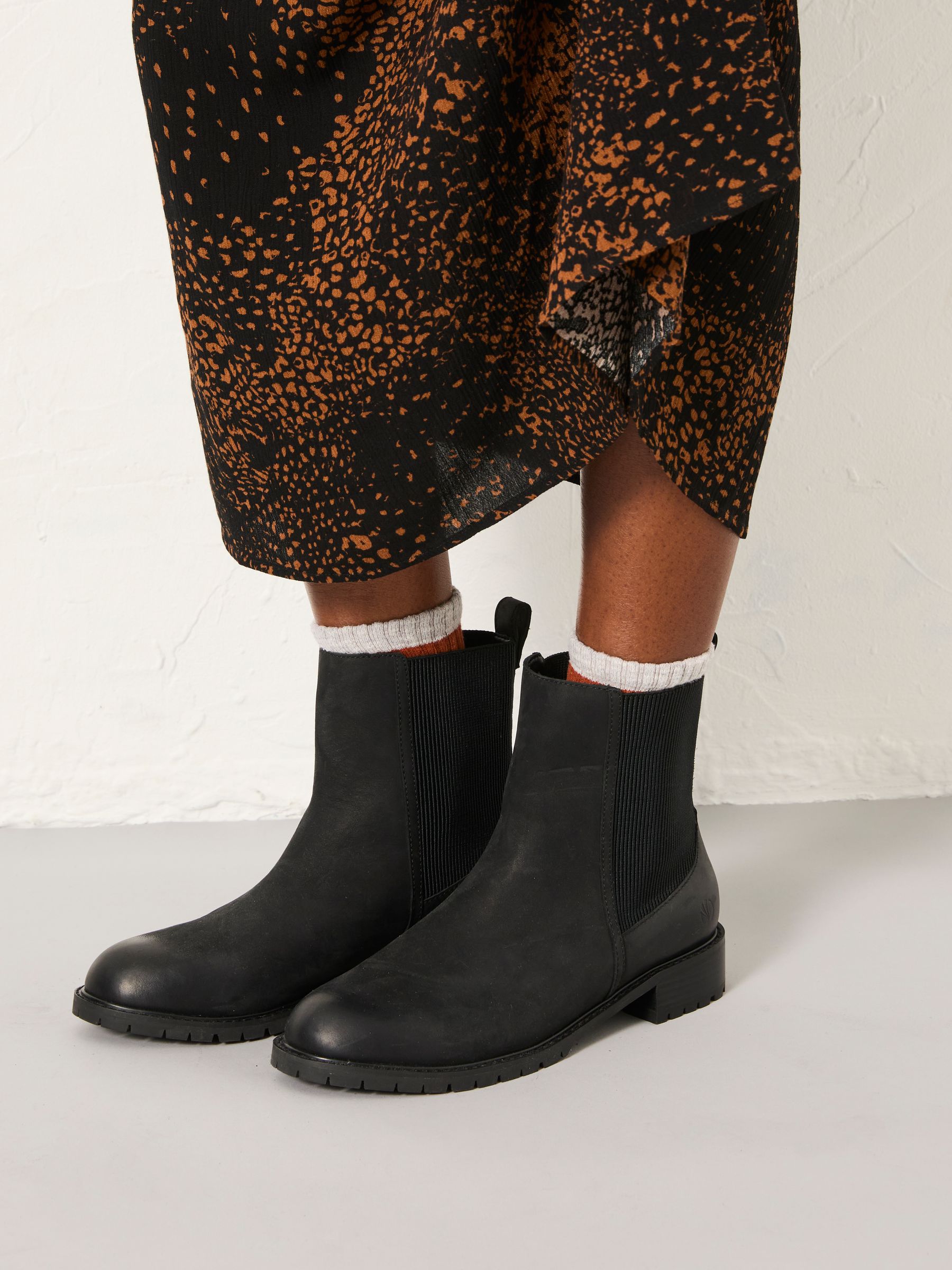 Fatface Evelyn Black Standard/wide Fit Leather Chelsea Ankle Boots