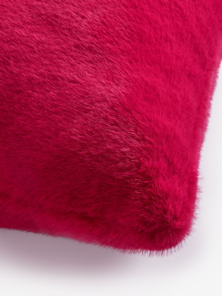 Fushsia Pink 59 x 59cm Cosy Plush Faux Fur Cushion - Image 3 of 3 Fushsia Pink 59 x 59cm Cosy Plush Faux Fur Cushion - Image 3 of 3