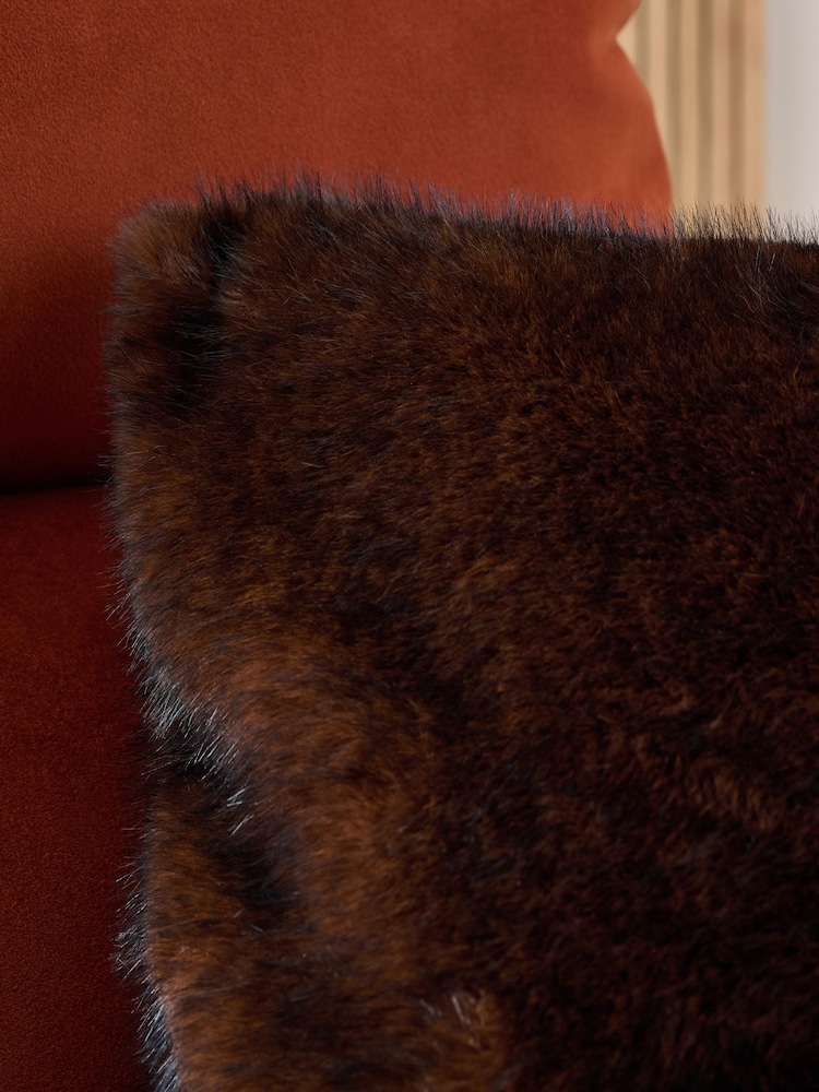 Brown 50 x 50cm Fox Faux Fur Cushion - Image 5 of 5