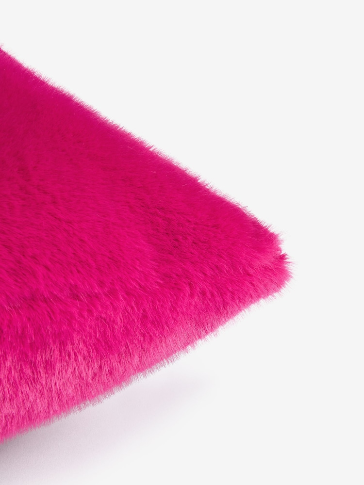Fushsia Pink 50 x 50cm Cosy Plush Faux Fur Cushion - Image 5 of 5