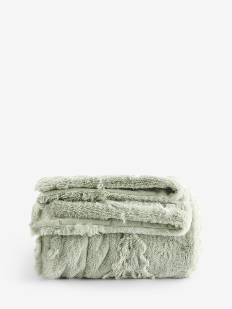 Green Tree Cut Faux Fur Throw - Image 5 of 5 Green Tree Cut Faux Fur Throw - Image 5 of 5