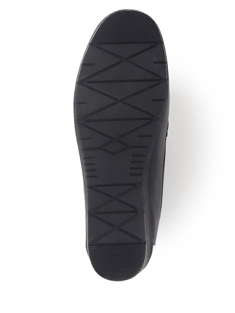 Pavers Black Smart Leather Moccasins - Image 5 of 5