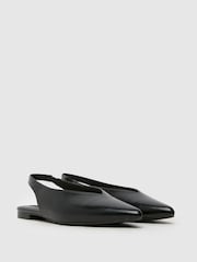 שחור - Schuh נעליים בעיטור תחרה עם חרטום מחודד ורצועה אחורית - תמונה 2 מתוך 4