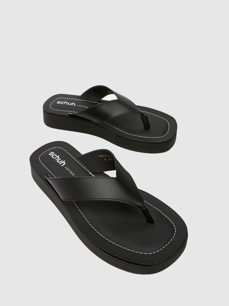 Schuh Tanisha Toe Post Black Sandals - Image 3 of 4