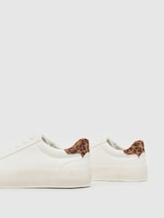 Schuh Мариэлла на толстой плоской платформе белых тренажеров - Image 4 of 4