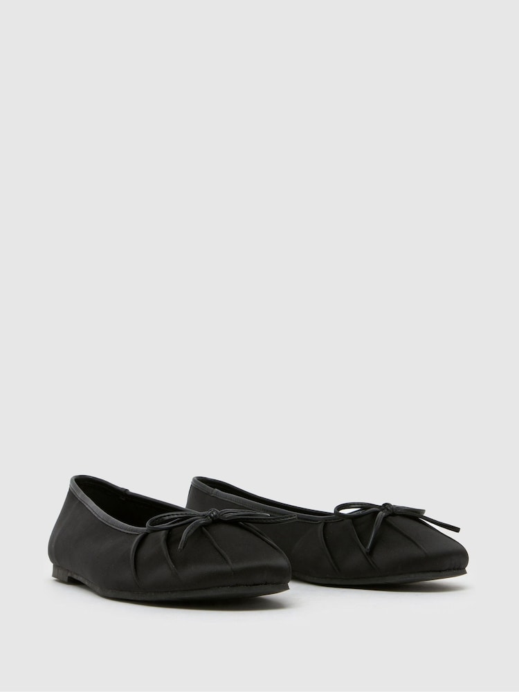 Schuh WF Leilani Ruched Black Ballerinas - Image 2 of 4
