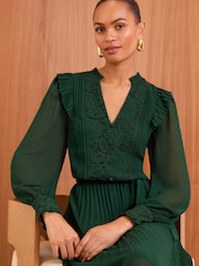 Love & Roses Green Pleated Long Sleeve Lace Detail Midi Dress - Image 4 of 4