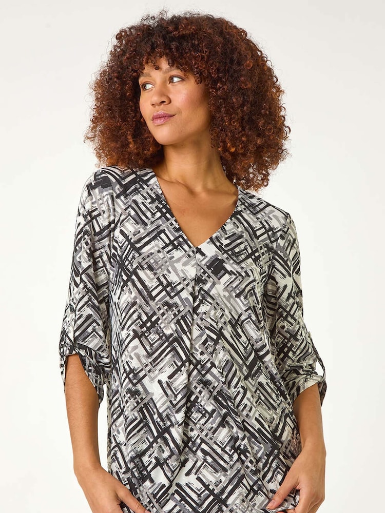Roman Geometric Print Pleat Front Top - Imagen 2 de 5 Roman Geometric Print Pleat Front Top - Imagen 2 de 5