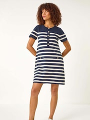 Azul - Roman Stripe de evasê com botões e listras Dress - Imagem 2 de 5