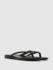 Schuh Tulia Toe Post Black Sandals - Image 2 of 4