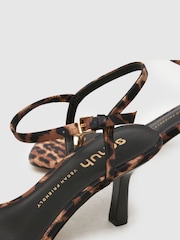 Schuh Susie Toe Loop Heeled Black Sandals - Image 4 of 4