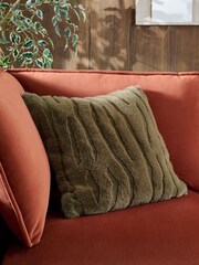 Tiger Cut Faux Fur Cushion - صورة 5 من 5