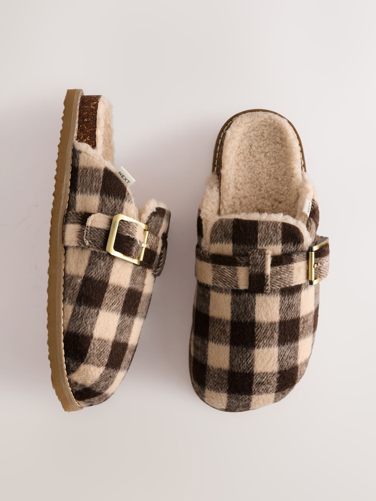Verificado - Brushed Slippers - Imagem 1 de 4