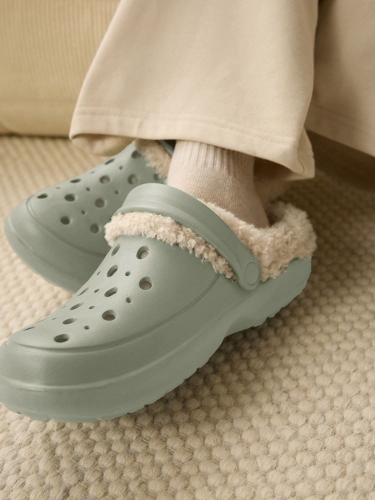 Pink Leopard Print Faux Fur Lined Clog Slippers - Image 2 of 9