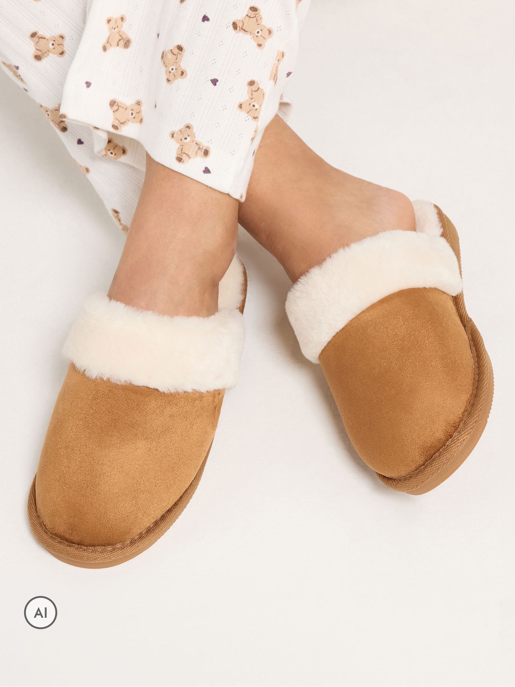 Yours Women's Tan Faux Fur Mule Slippers In | Size: 7-8 - Image 2