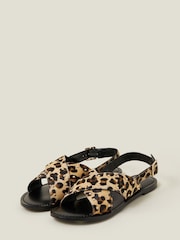 Accessorize Leopard Print Cross Strap Leather Sandals - Bild 2 von 3
