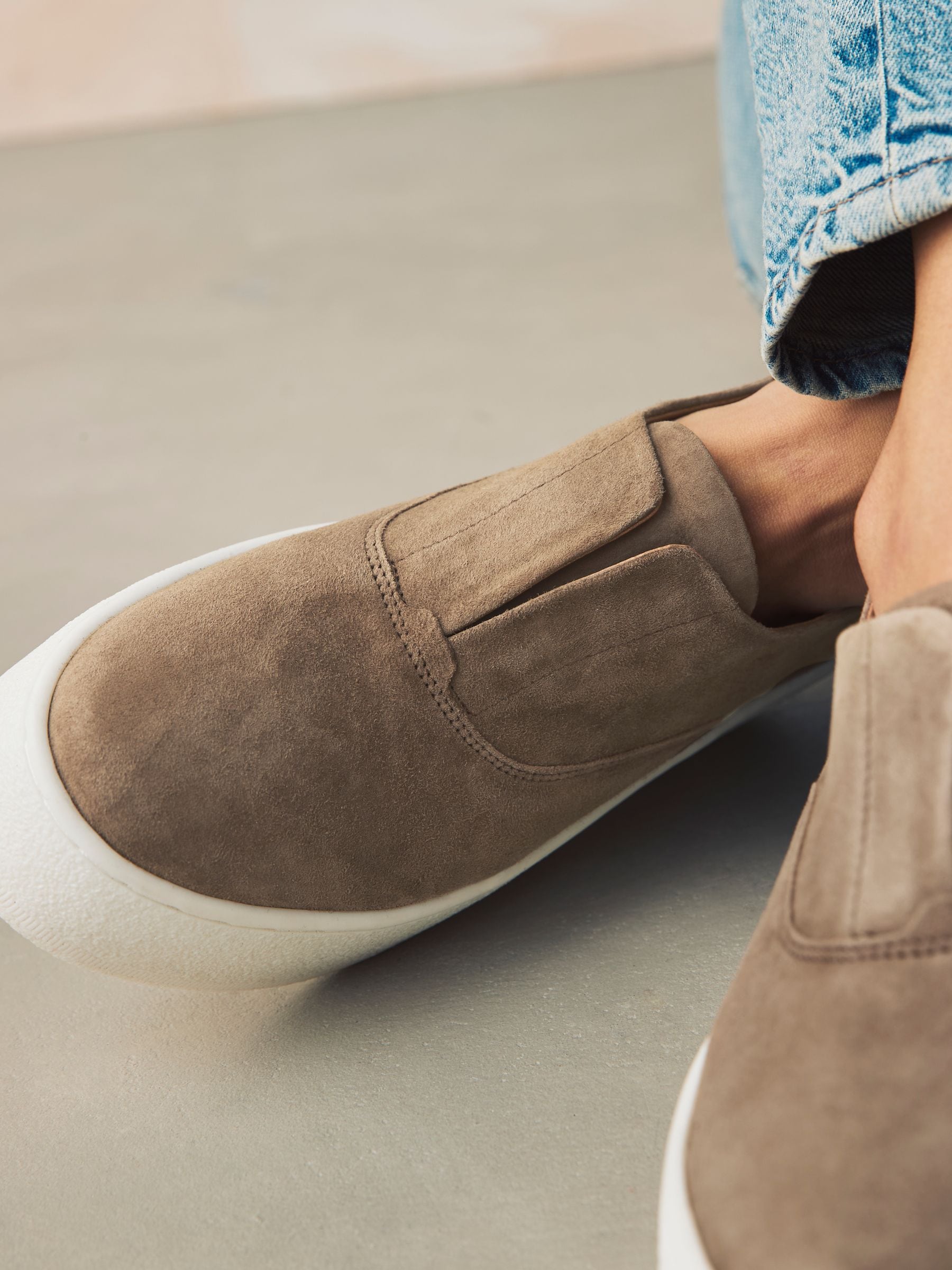 Przeglądaj Czekoladowy brąz - Skórzane buty sportowe Signature na