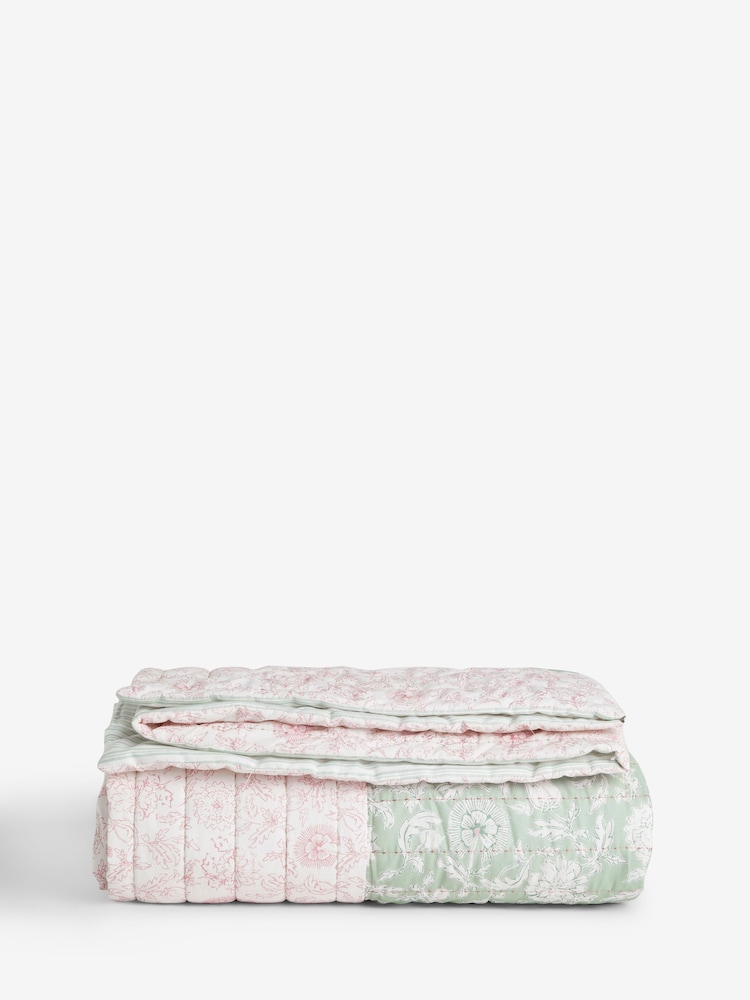 Pale Pink Floral Woodblock Quilted Bedspread - Image 3 of 4