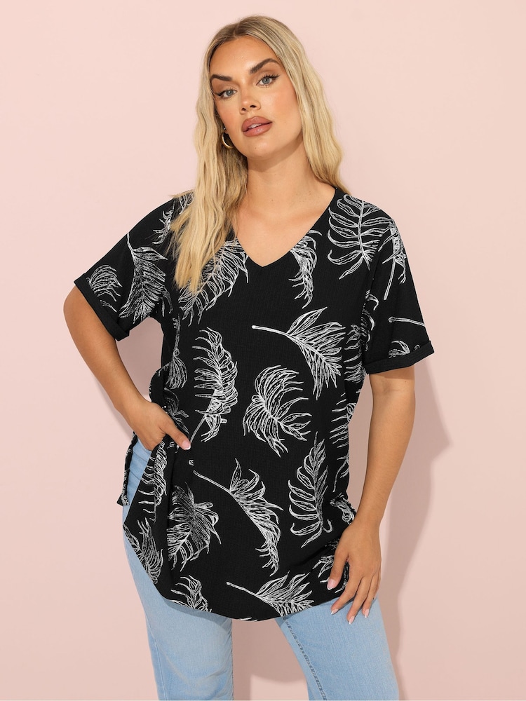 Yours Curve Black Foil Leaf Print Top - Image 1 of 5