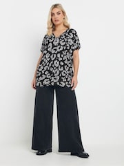 Yours Curve Grey Deep Band Grown On Basic T-Shirt - Image 2 of 5