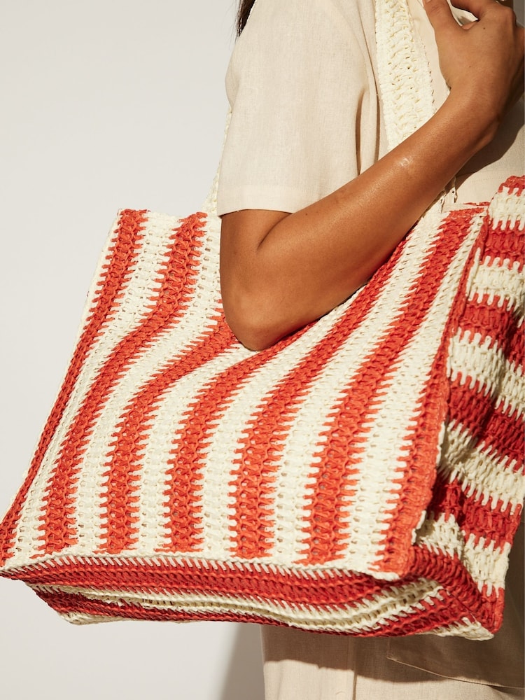 South Beach Red Straw Woven Shoulder Tote Bag - Image 4 of 4