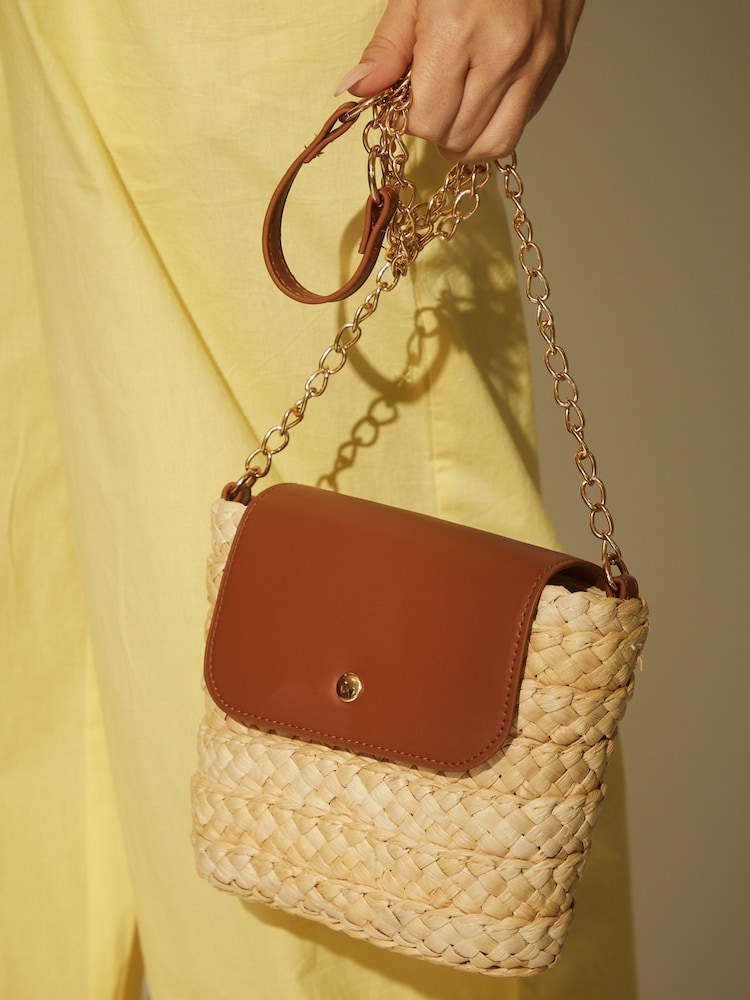 South Beach Mini Straw Bag With Chain Cross-Body Strap - صورة 4 من 4 South Beach Mini Straw Bag With Chain Cross-Body Strap - صورة 4 من 4