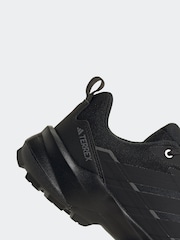 adidas Dark Black Terrex Skychaser AX5 GORE-TEX Hiking Trainers - Image 17 of 17