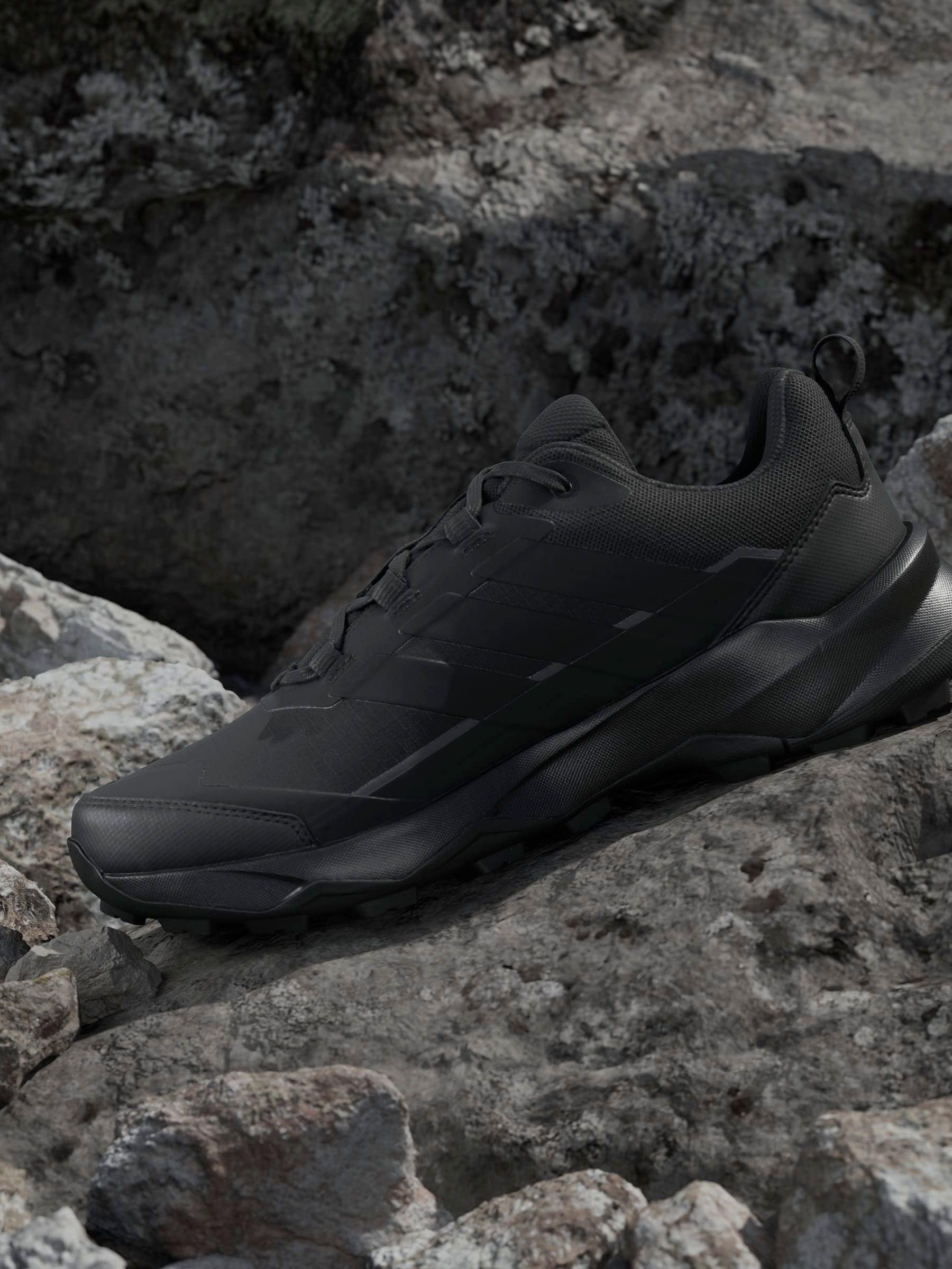 Cumpără Negru întunecat - Pantofi sport de drumeție adidas Terrex