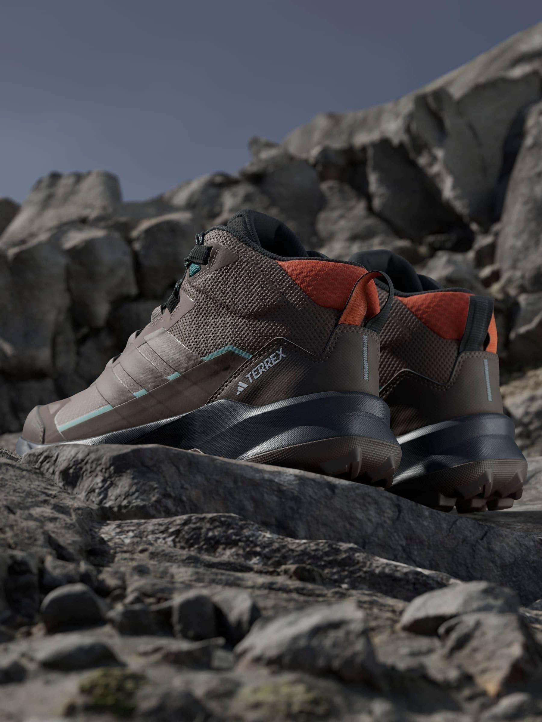 Comprar Marrom escuro - Tênis adidas Skychaser AX5 Gore-Tex from