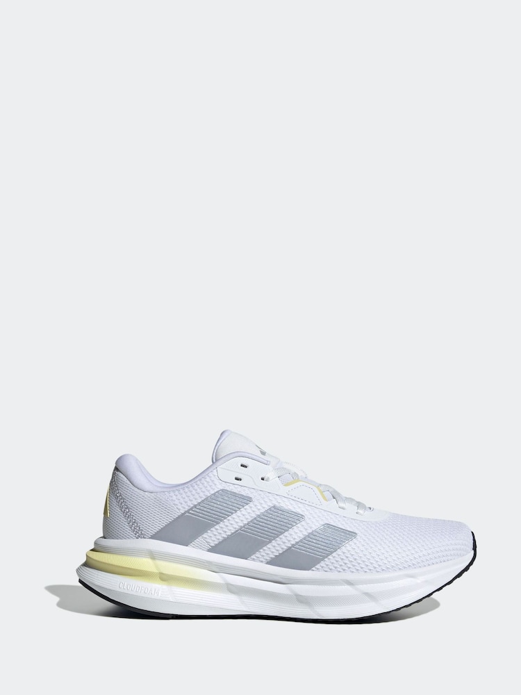 Gebrochenes Weiß - adidas Galaxy 7 Turnschuhe - Bild 1 von 8