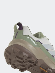 رمادي - حذاء رياضي Skychaser AX5 GORE-TEX من adidas - صورة 17 من 17