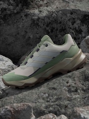 رمادي - حذاء رياضي Skychaser AX5 GORE-TEX من adidas - صورة 7 من 17