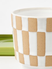 Oliver Bonas Set of 2 White Noi Checkerboard Plant Pots - Image 4 of 5