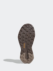 adidas Brown Trailmaker 2 Gortex Trainers - Image 6 of 9
