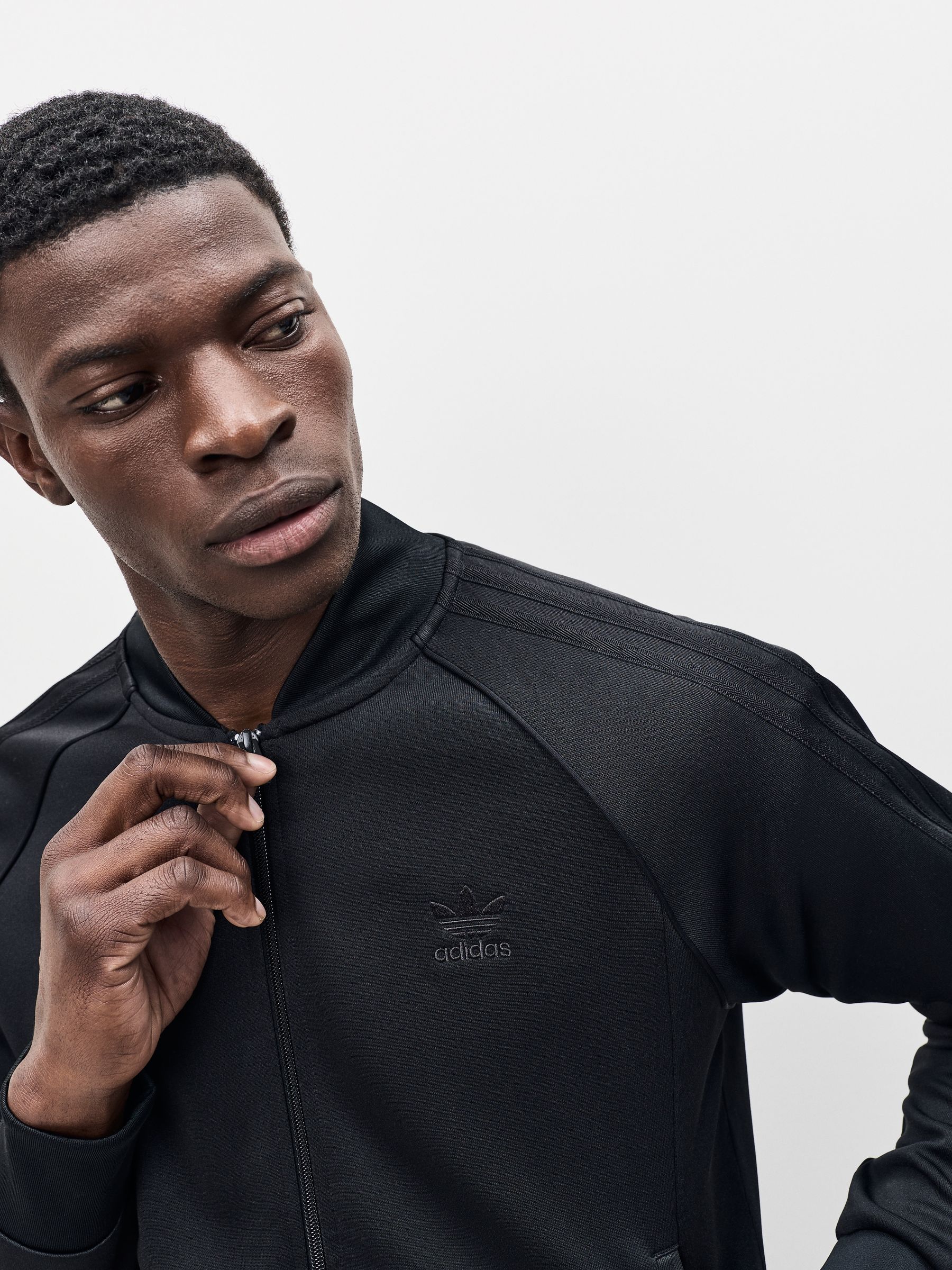 Next：日本 ブラック - adidas Originals アディカラー クラシックス