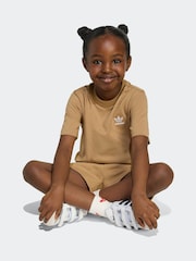 adidas Originals Brown Oversized Big Logo Kids Tshirt and Shorts set - Image 5 of 8