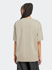 Luz verde - Camiseta oversize adidas Originals Essentials Linear - Imagem 2 de 5