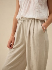 Crudo - Soft Touch Cuffed Balloon Leg Trousers - Imagen 2 de 7