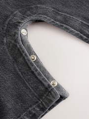 Gris antracita - Conjunto de peto de denim y bodi de bebé (0meses -2años) - Imagen 8 de 9