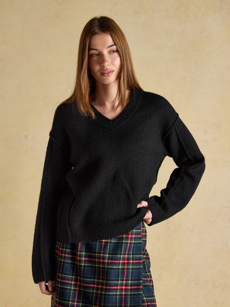 Joules Hannah Black V-Neck Relaxed Fit Jumper - Image 1 of 8 Joules Hannah Black V-Neck Relaxed Fit Jumper - Image 1 of 8