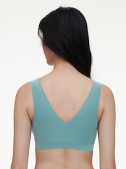 Chantelle Green Soft Stretch Seamless V-Neck Padded Crop Top Bralette, Peacock Green - Image 3 of 4