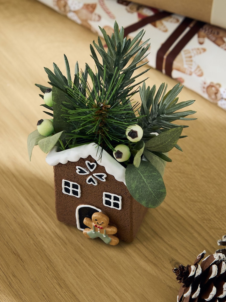 Green Artificial Winter Foliage In A Gingerbread House - Image 4 of 4 Green Artificial Winter Foliage In A Gingerbread House - Image 4 of 4