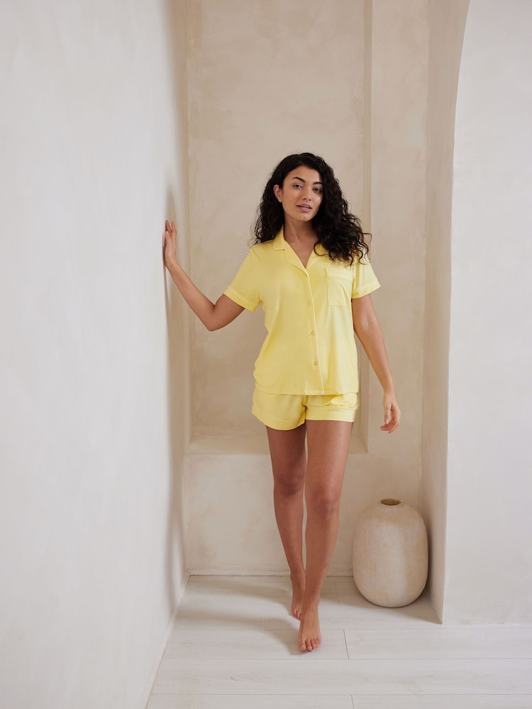 Amarillo - Chelsea Peers TENCEL™ Modal Short Button Up Pyjamas Set - Imagen 1 de 5