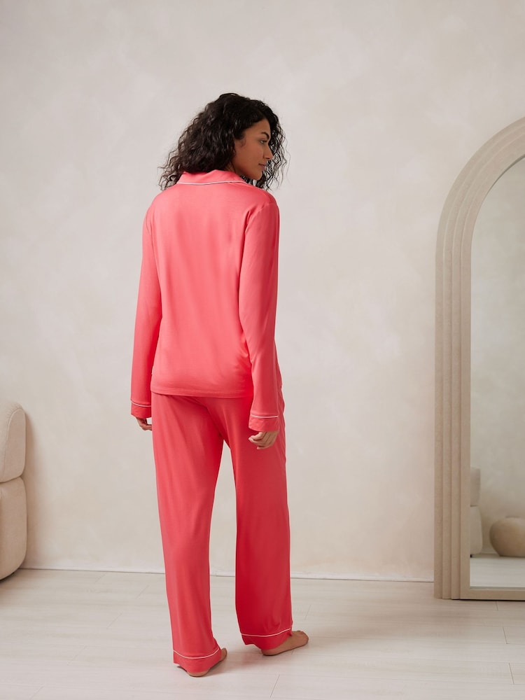 Rosa/rojo - Chelsea Peers TENCEL™ Modal Long Button Up Pyjamas Set - Imagen 2 de 5
