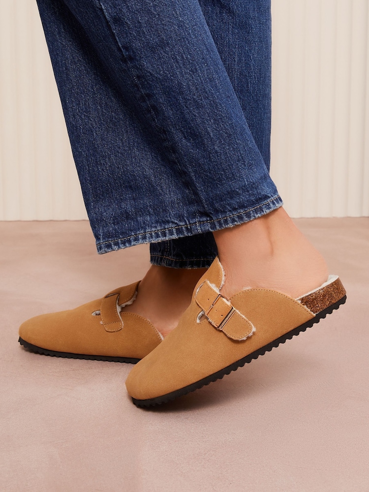 rumenorjava; poltna - Friends Like These Zaponka umetni semiš Comfort Footbed cokla - Slika 4 iz 4 rumenorjava; poltna - Friends Like These Zaponka umetni semiš Comfort Footbed cokla - Slika 4 iz 4