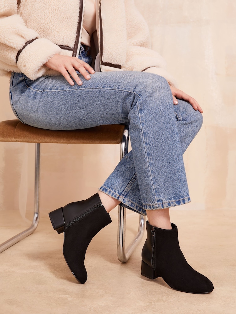 Friends Like These Zip Low Heel Ankle Faux Leather and Suede Boots - Slika 2 iz 5 Friends Like These Zip Low Heel Ankle Faux Leather and Suede Boots - Slika 2 iz 5