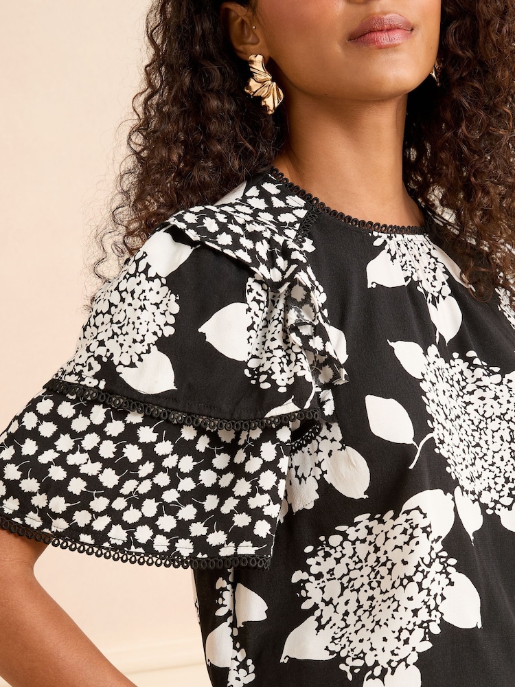 Love & Roses Black/White Short Sleeve Frill Printed Blouse - Image 2 of 4 Love & Roses Black/White Short Sleeve Frill Printed Blouse - Image 2 of 4